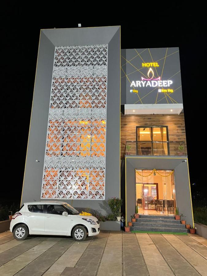 Hotel Aryadeep Phardapur Bagian luar foto