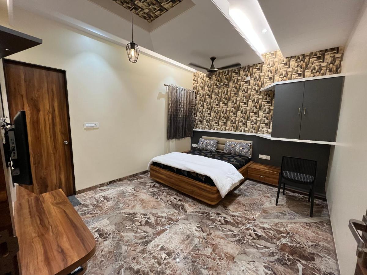Hotel Aryadeep Phardapur Bagian luar foto